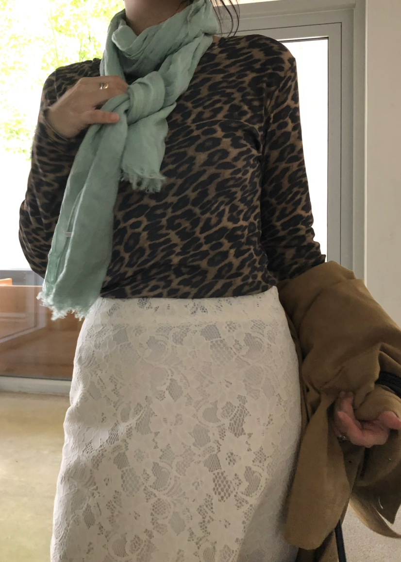 OUPPT韓國代購女裝新品時尚休閑推薦熱賣長袖T恤不含圍巾OUPPT長袖T恤