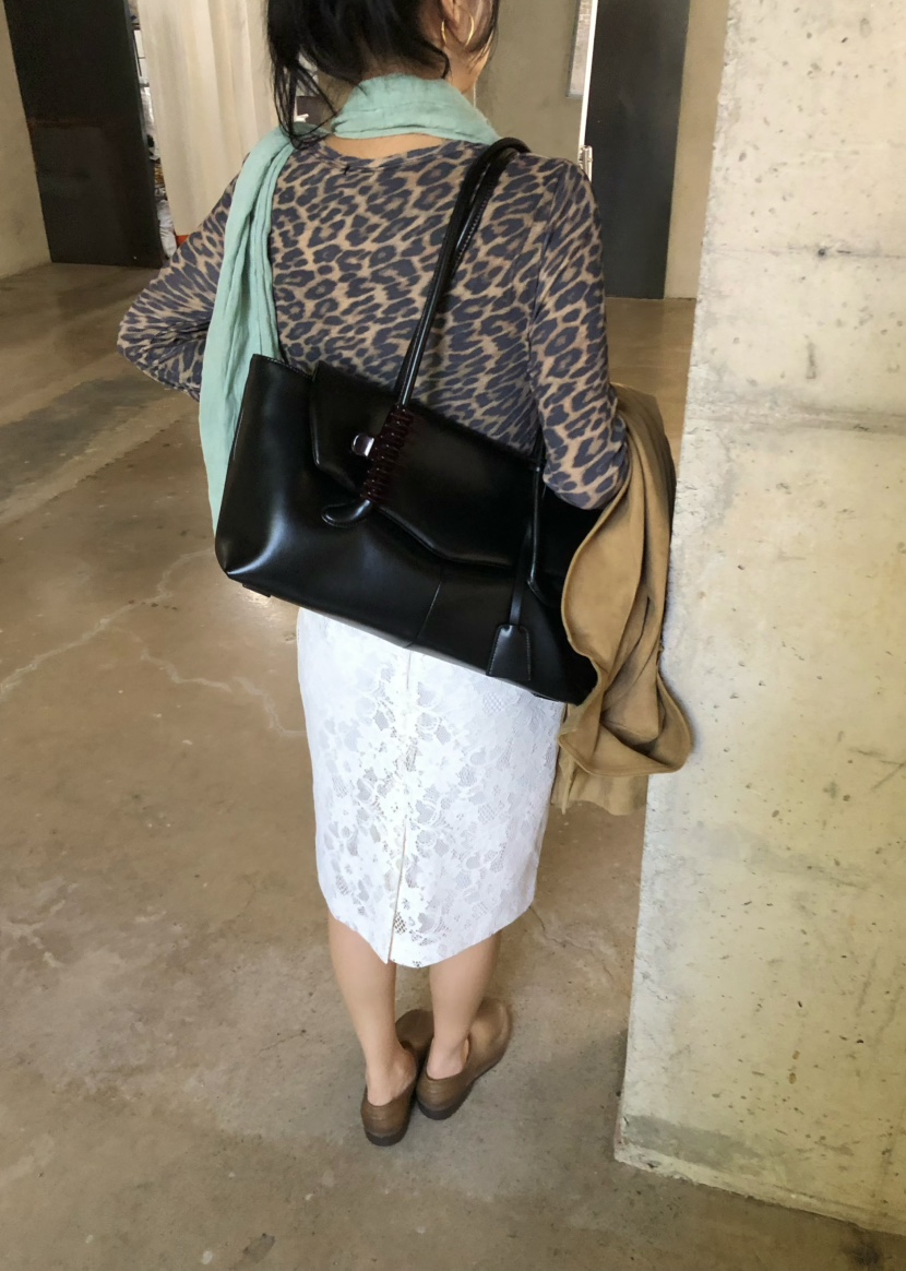 OUPPT韓國代購女裝新品時尚休閑推薦熱賣長袖T恤不含圍巾OUPPT長袖T恤