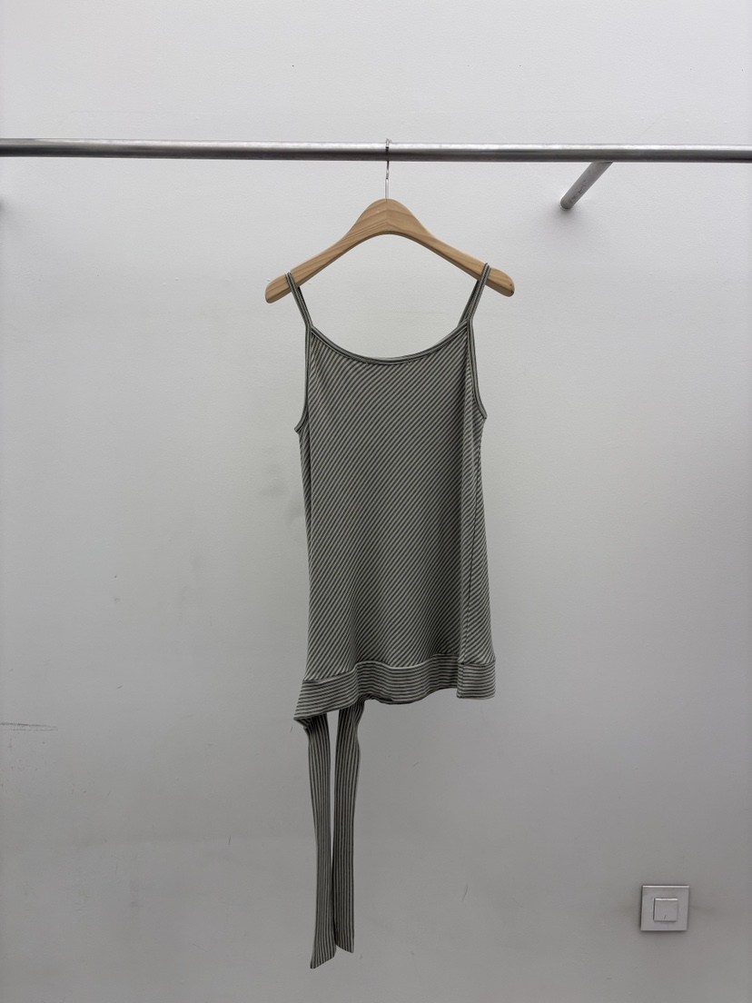 ADDICTED韓國代購女士新款時尚人氣真品熱賣吊帶背心無袖ADDICTED吊帶/背心