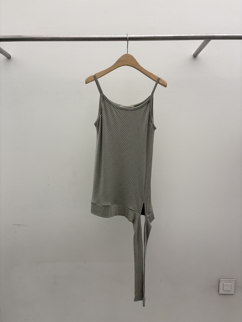ADDICTED韓國代購女士新款時尚人氣真品熱賣吊帶背心無袖ADDICTED吊帶/背心圖色1