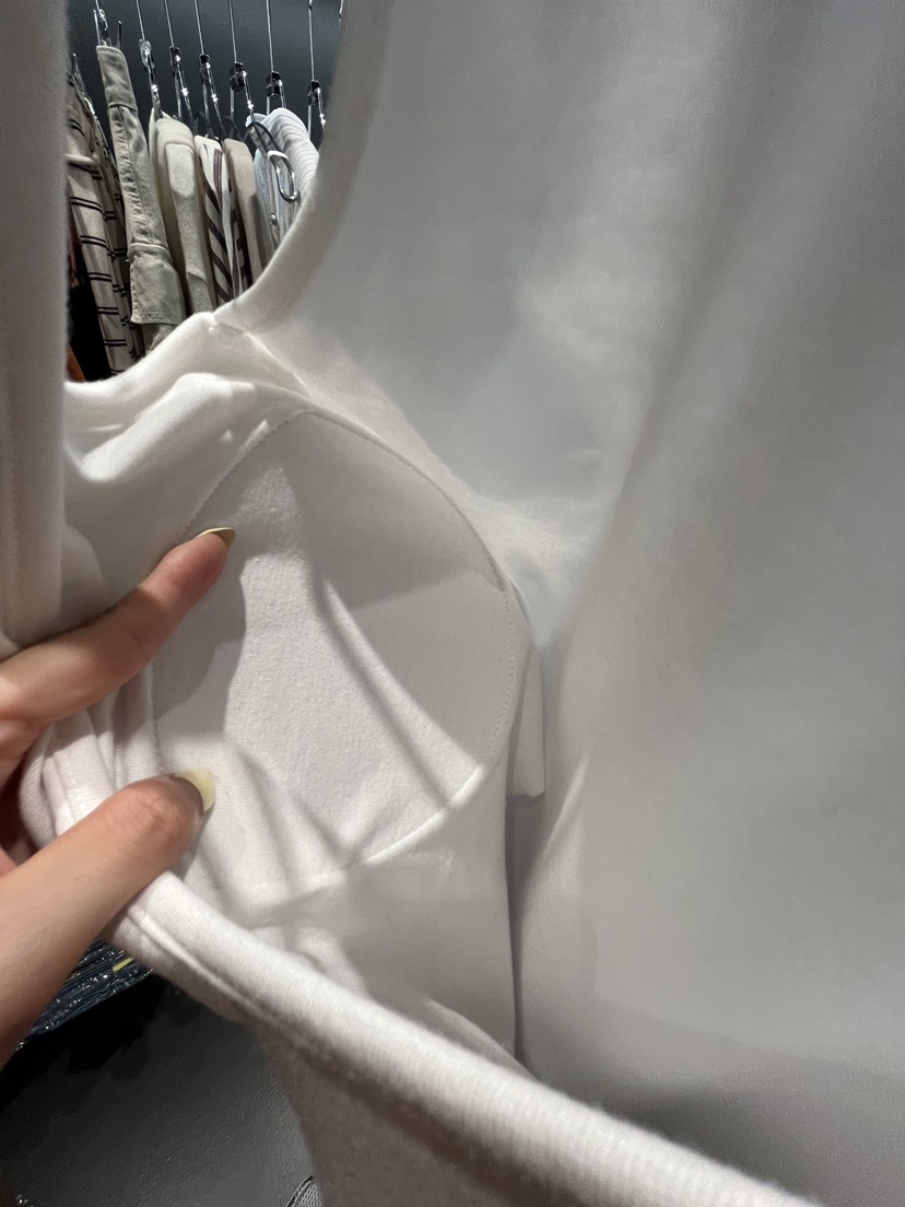 EL BOSQUE韓國直郵女裝新品真品熱賣時尚人氣吊帶背心V領EL BOSQUE吊帶/背心