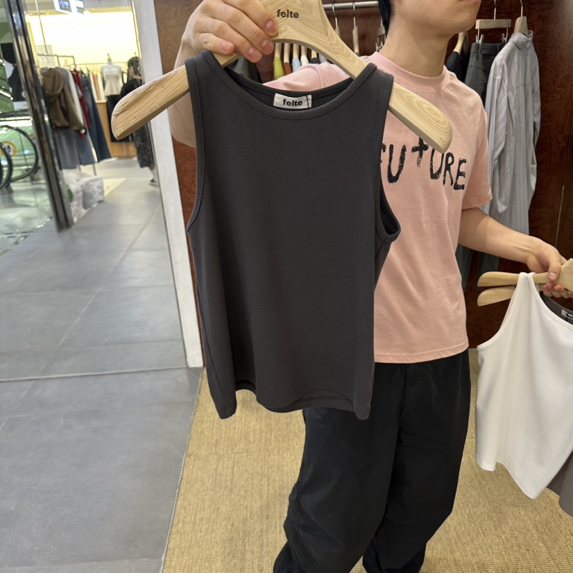 FELTE東大門直郵女裝新款真品熱賣時尚休閑人氣推薦T恤無袖FELTET恤圖色3
