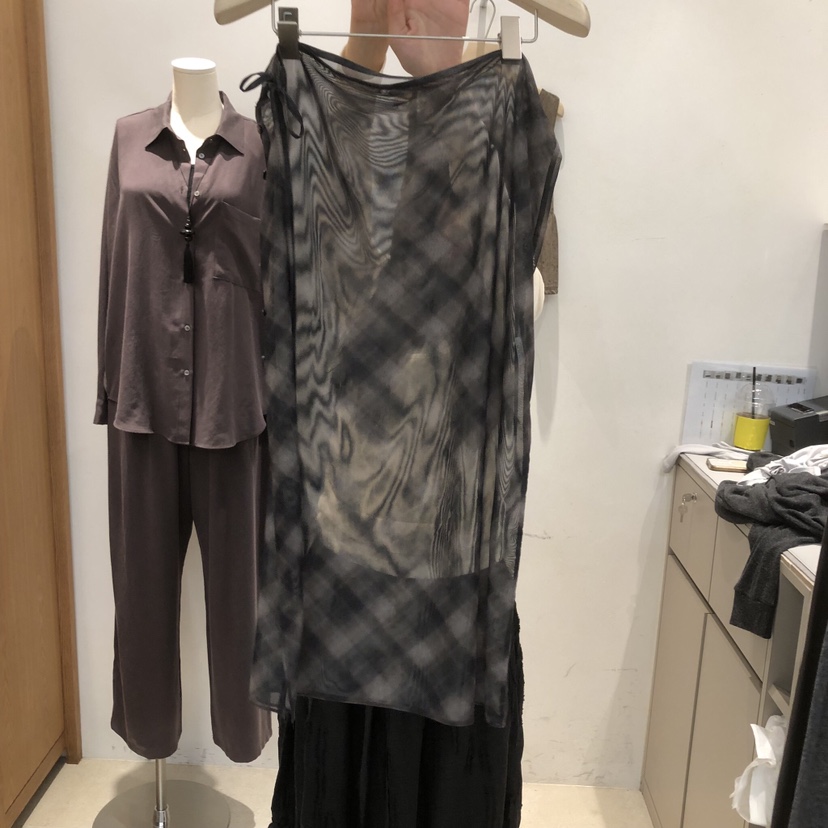 VELVET UNDERGROUND東大門直郵女裝新品真品人氣推薦長裙VELVET UNDERGROUND長裙