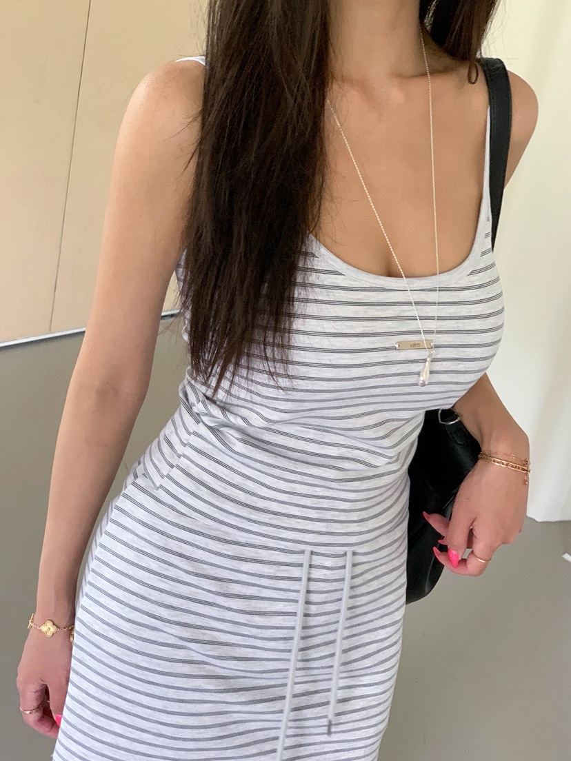VELEN韓國直郵女裝新款推薦熱賣人氣休閑時尚真品短裙VELEN短裙