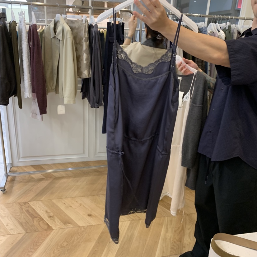 JINSIM東大門實拍女裝新品真品時尚推薦熱賣連衣裙不含內搭JINSIM連衣裙