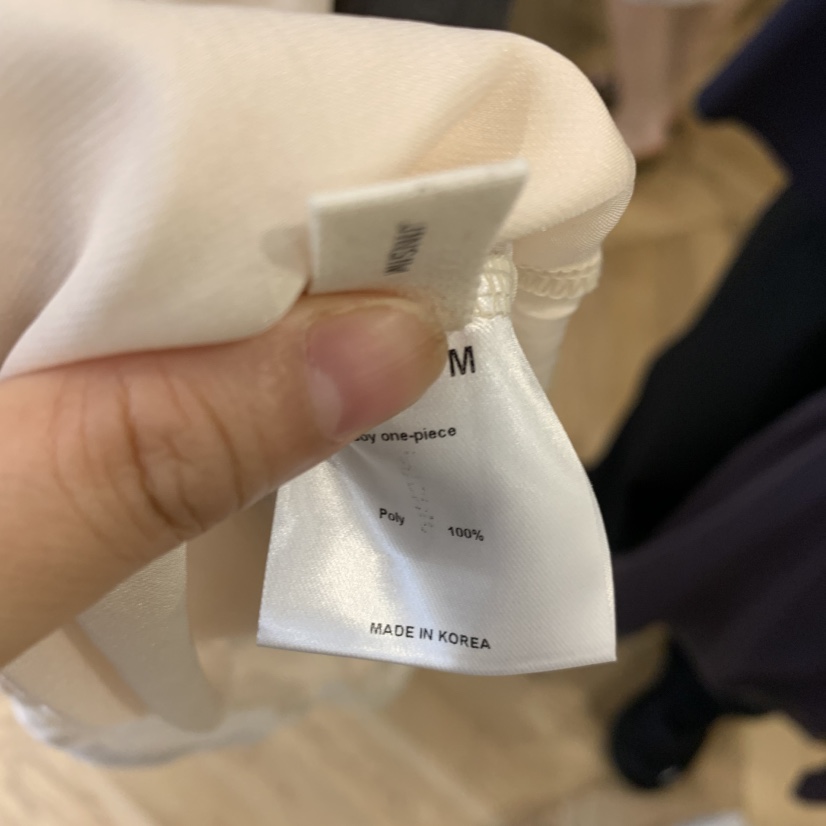 JINSIM東大門實拍女裝新品真品時尚推薦熱賣連衣裙不含內搭JINSIM連衣裙