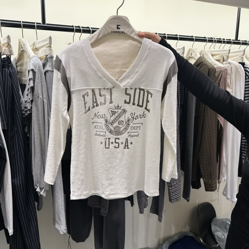 TOMGIRL韓國直郵女裝新品休閑人氣真品推薦時尚熱賣T恤TOMGIRLT恤圖色1