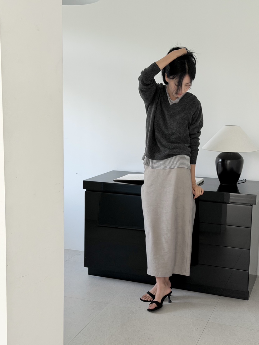 AMY GRACE-A韓國直郵女裝新品推薦熱賣時尚人氣長裙提花AMY GRACE長裙