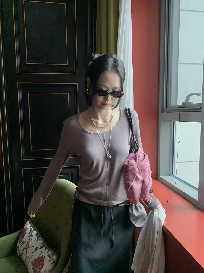 LOFN東大門直郵女裝新品休閑推薦時尚真品熱賣人氣長袖T恤LOFN長袖T恤