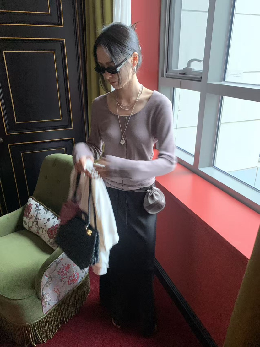 LOFN東大門直郵女裝新品休閑推薦時尚真品熱賣人氣長袖T恤LOFN長袖T恤