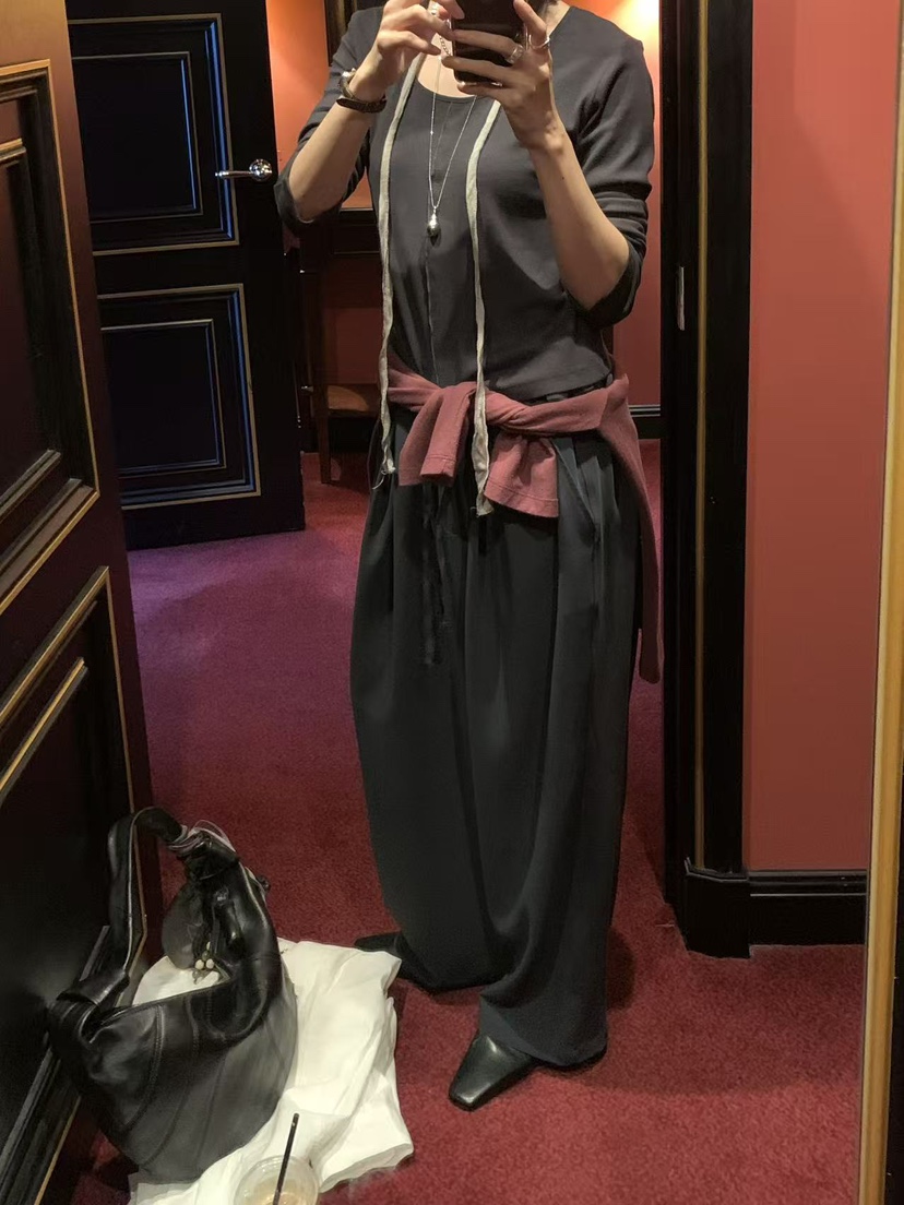 LOFN東大門直郵女裝新品休閑推薦時尚真品熱賣人氣長袖T恤LOFN長袖T恤