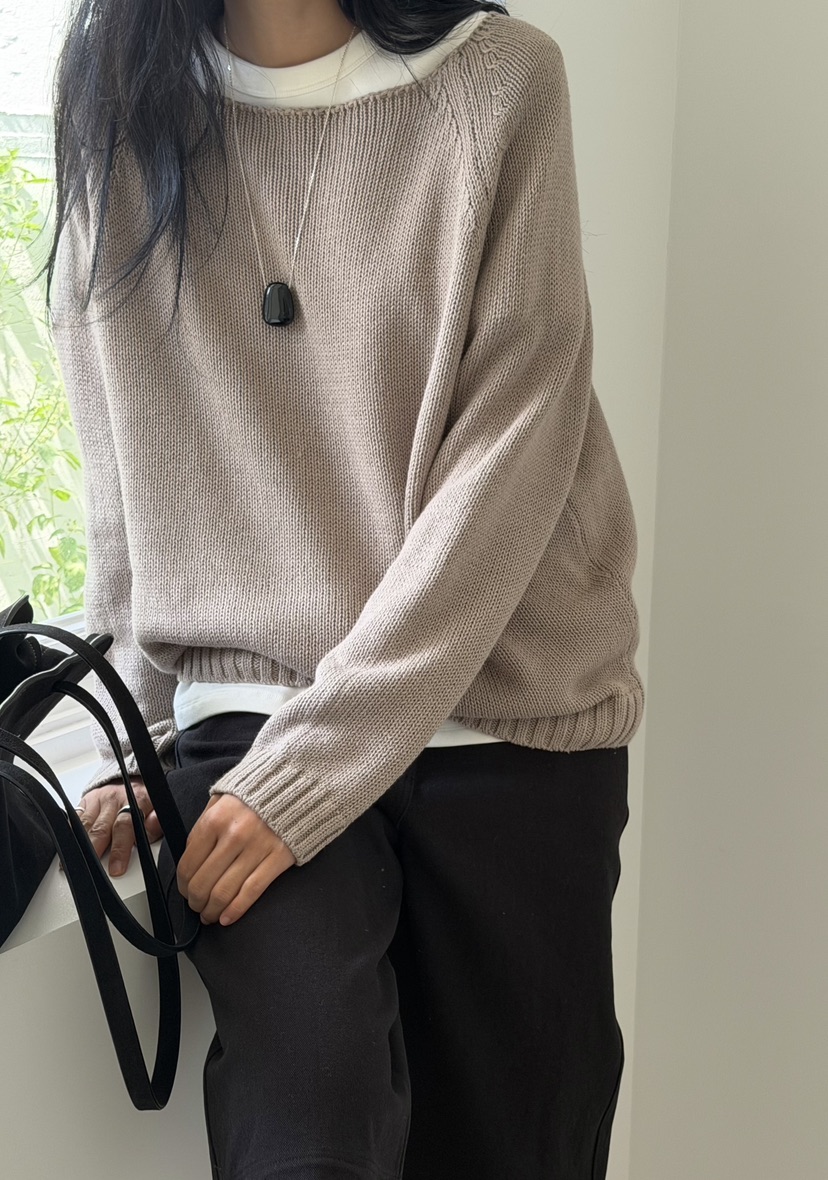 AMY GRACE-A東大門直郵女裝新品人氣推薦熱賣針織衫船領AMY GRACE針織衫圖色2
