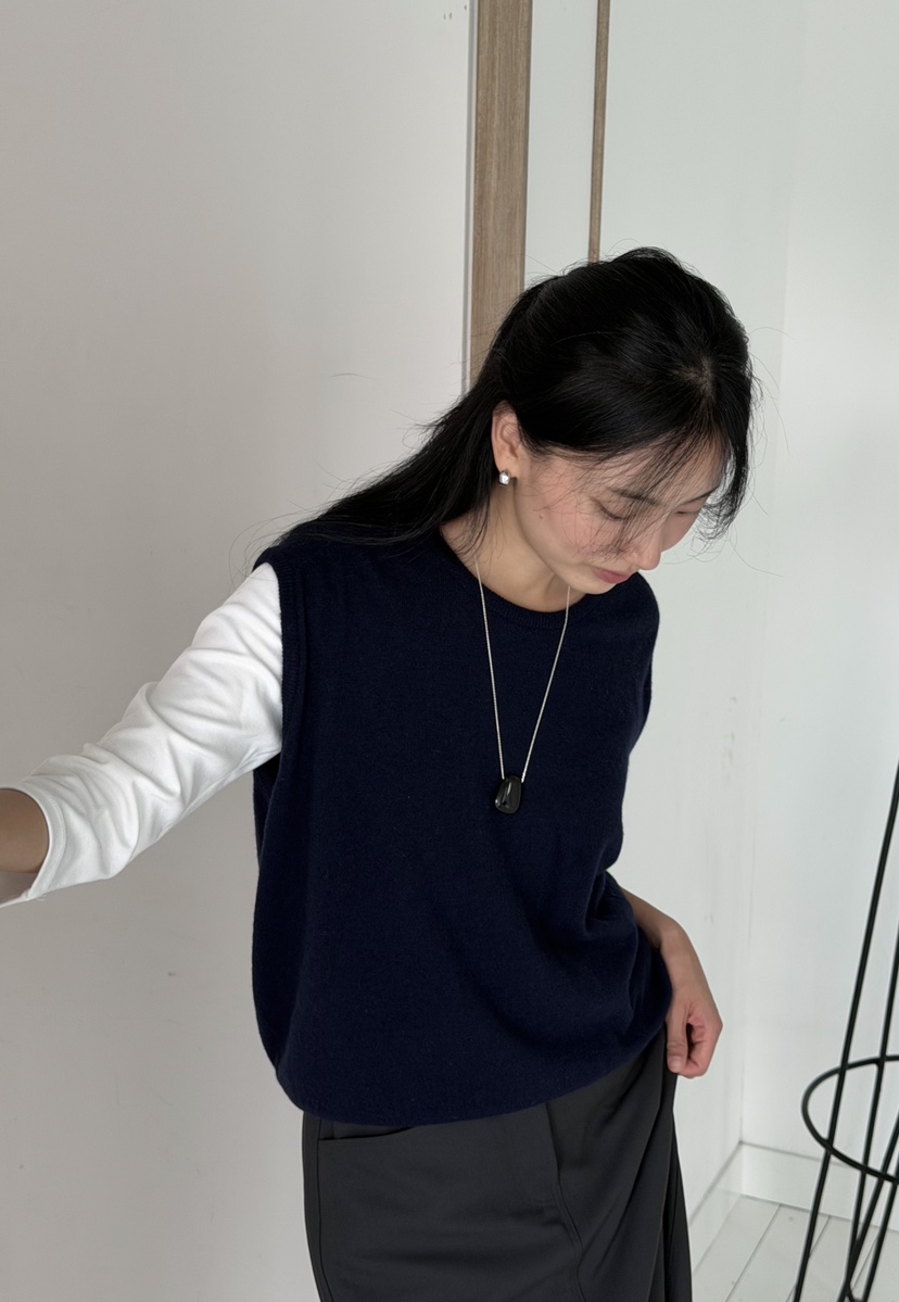 AMY GRACE-A東大門代購女裝新品真品熱賣吊帶背心不含內搭AMY GRACE吊帶/背心圖色2