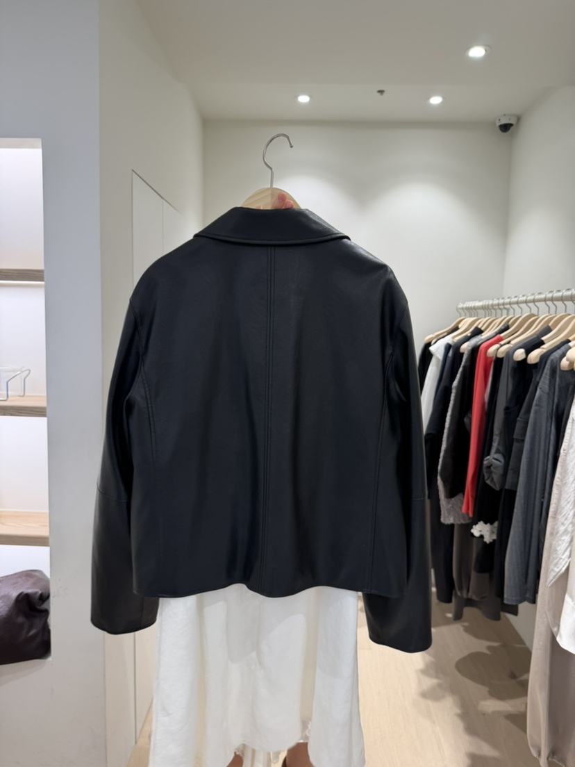 LIFFEY東大門實拍女裝新品真品休閑時尚熱賣推薦皮衣皮革LIFFEY皮衣
