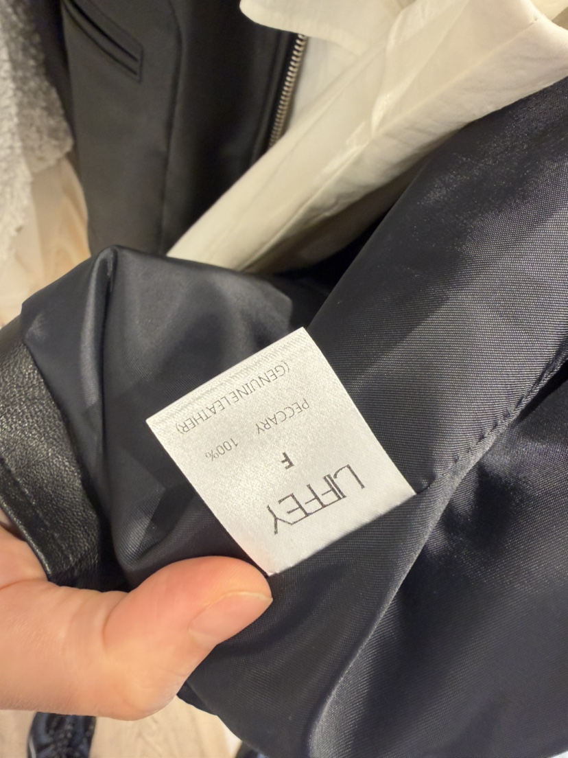 LIFFEY東大門實拍女裝新品真品休閑時尚熱賣推薦皮衣皮革LIFFEY皮衣