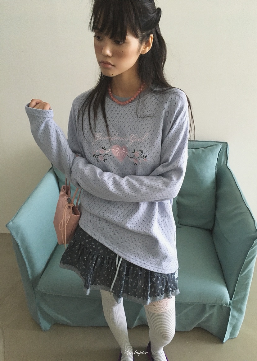 BY CHAPTER東大門實拍女裝新品休閑時尚推薦長袖T恤花朵BY Chapter長袖T恤