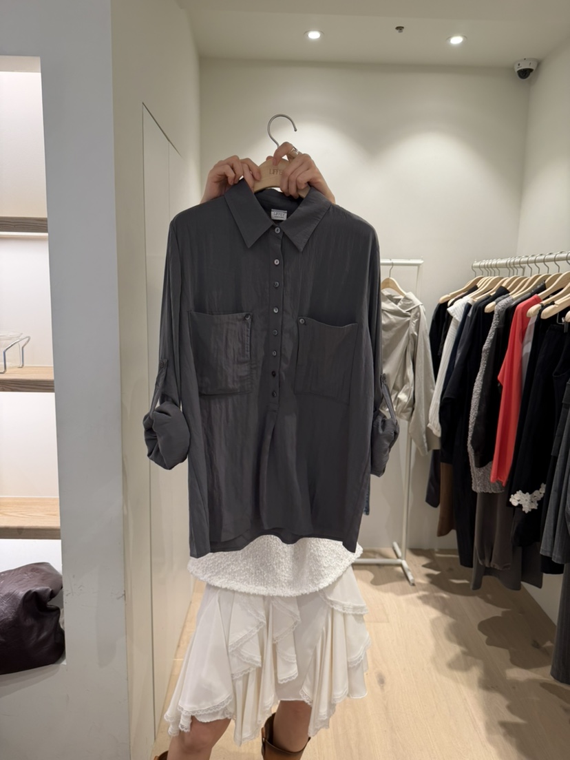 LIFFEY東大門代購女裝新款真品休閑熱賣時尚襯衫蕾絲衫口袋LIFFEY襯衫/蕾絲衫圖色2