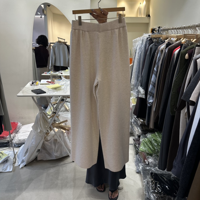 YIKHO STYLE東大門直郵女裝新款推薦時尚休閑人氣休閑褲YIKHO STYLE休閑褲