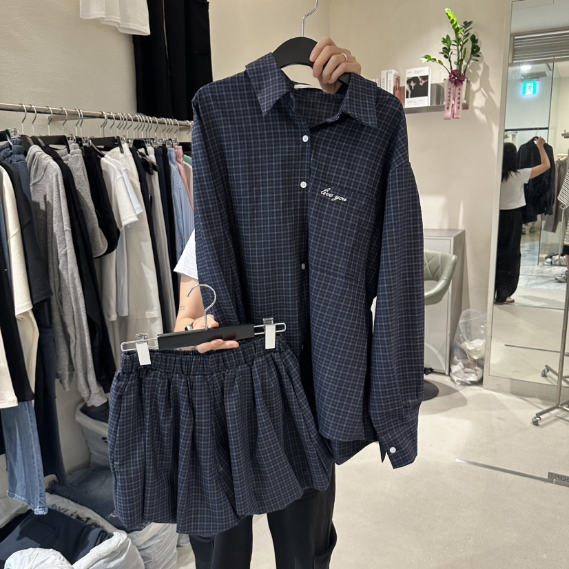 LIVU/MEMO CLASSIC東大門實拍女裝新品推薦時尚人氣套裝LIVU/MEMO CLASSIC套裝圖色2