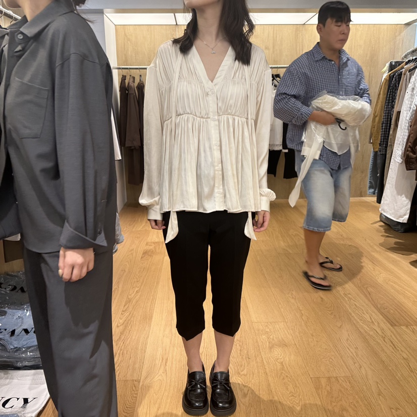 LEFANCY東大門實拍女士新品時尚人氣熱賣真品襯衫蕾絲衫褶皺LEFANCY襯衫/蕾絲衫