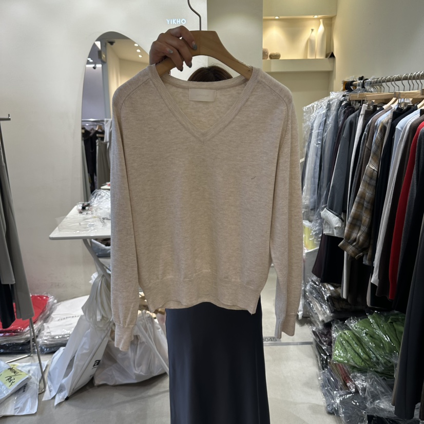 YIKHO STYLE東大門實拍女裝新品推薦時尚熱賣真品針織衫YIKHO STYLE針織衫圖色1