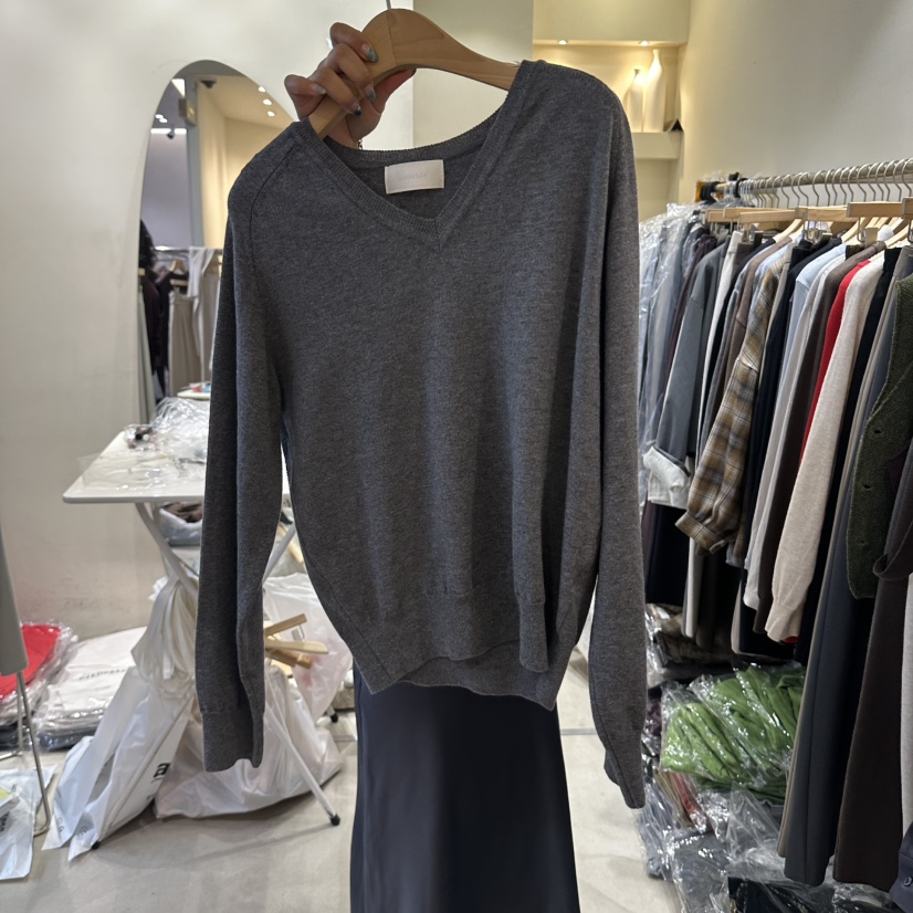 YIKHO STYLE東大門實拍女裝新品推薦時尚熱賣真品針織衫YIKHO STYLE針織衫圖色2