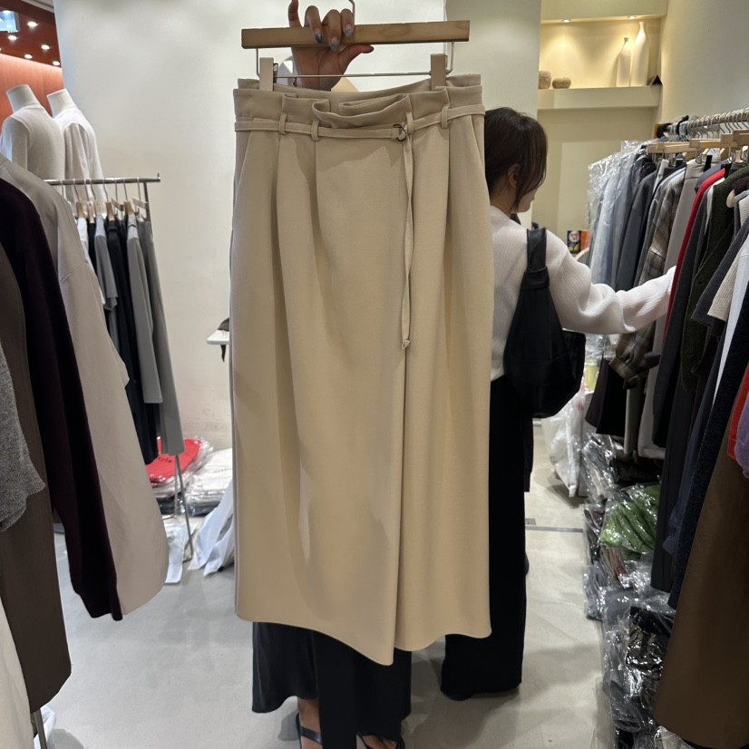 YIKHO STYLE韓國代購女士新品推薦休閑時尚人氣長裙含腰帶YIKHO STYLE長裙圖色1