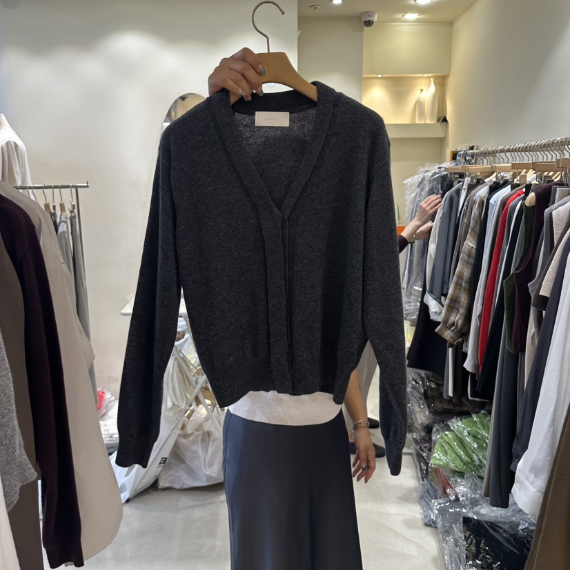 YIKHO STYLE東大門實拍女士新品推薦真品休閑人氣針織衫YIKHO STYLE針織衫圖色2