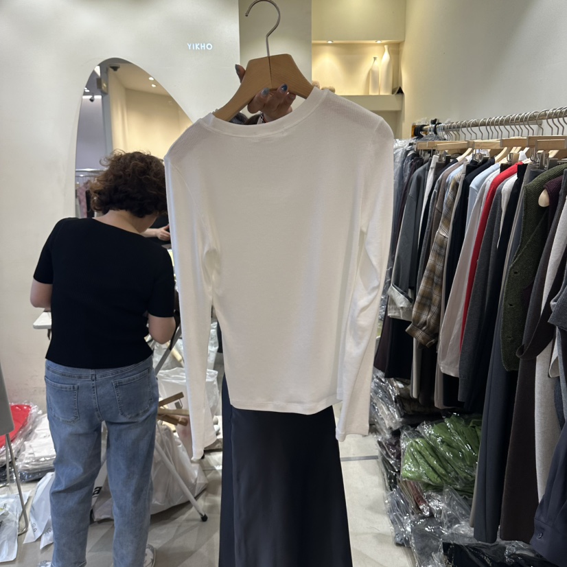 YIKHO STYLE東大門直郵女士新品熱賣人氣休閑時尚長袖T恤YIKHO STYLE長袖T恤