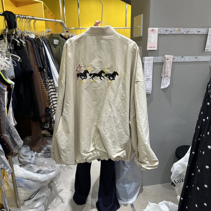 MOMAZU東大門實拍女裝新款推薦熱賣時尚真品休閑夾克刺繡MOMAZU夾克