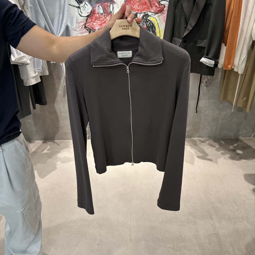 LAMAGIEPIE/LAMAGIE GREY韓國直郵女裝新品推薦衛衣拉鏈LAMAGIEPIE/LAMAGIE GREY衛衣圖色2墨色