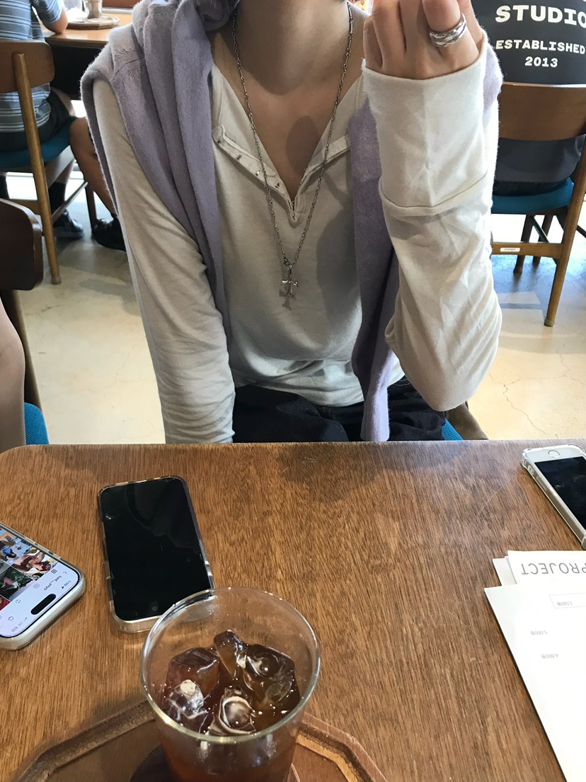 ESCHER東大門實拍女裝新品人氣休閑推薦真品時尚熱賣長袖T恤ESCHER長袖T恤