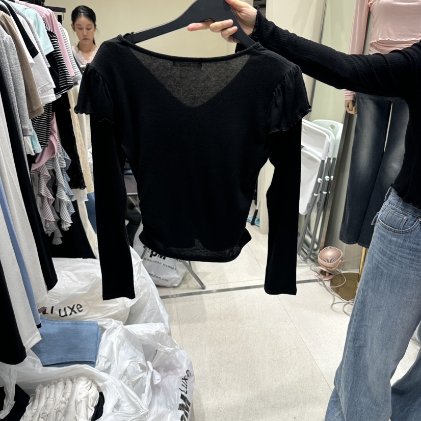 MONOPOLY東大門實拍女裝新款推薦真品休閑時尚熱賣長袖T恤MONO_POLY長袖T恤