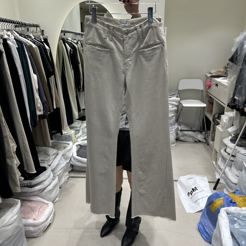 AT THE END韓國代購女裝新品時尚真品熱賣休閑人氣休閑褲AT THE END休閑褲圖色2杏色