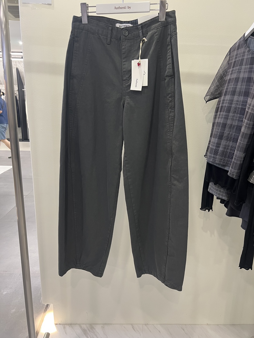 AUTHENTIBY東大門直郵女士新品真品推薦時尚熱賣休閑褲鏤空AUTHENTIBY休閑褲圖色2