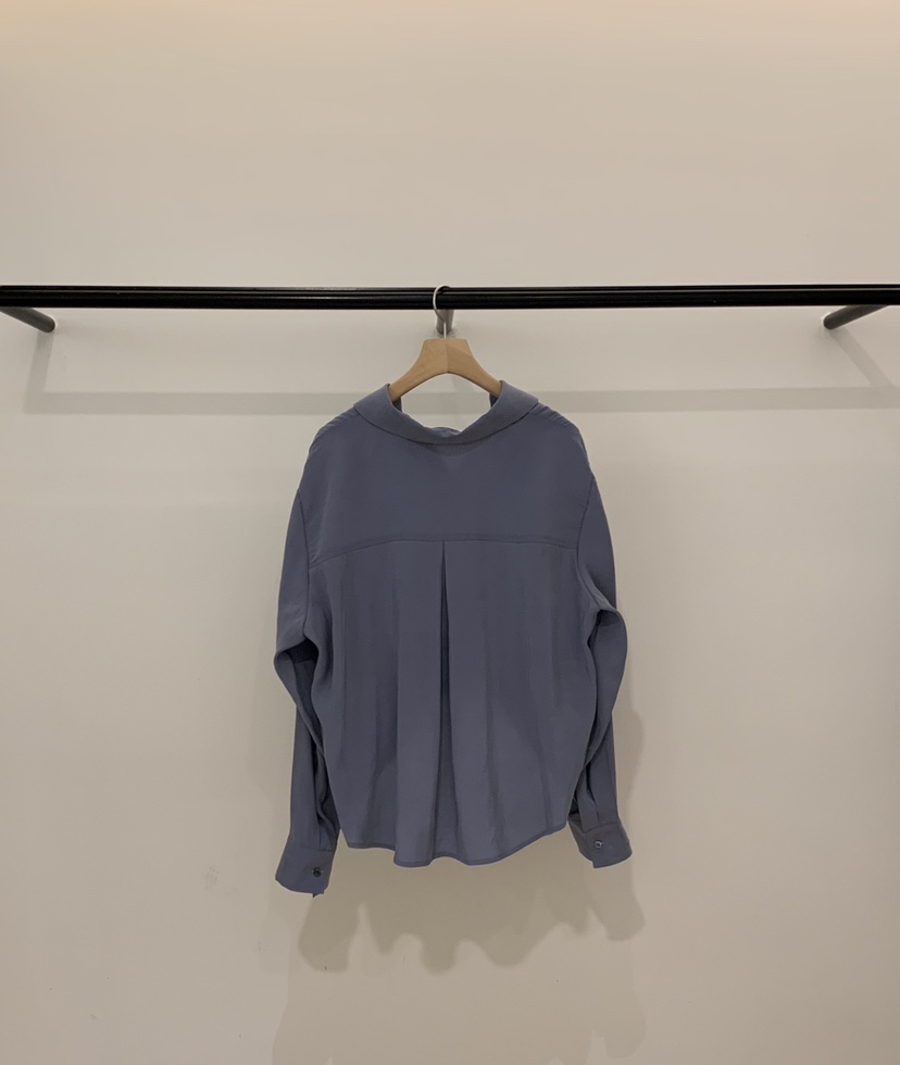 LA CREME韓國代購女裝新款時尚熱賣推薦真品襯衫蕾絲衫扭曲LA CREME襯衫/蕾絲衫