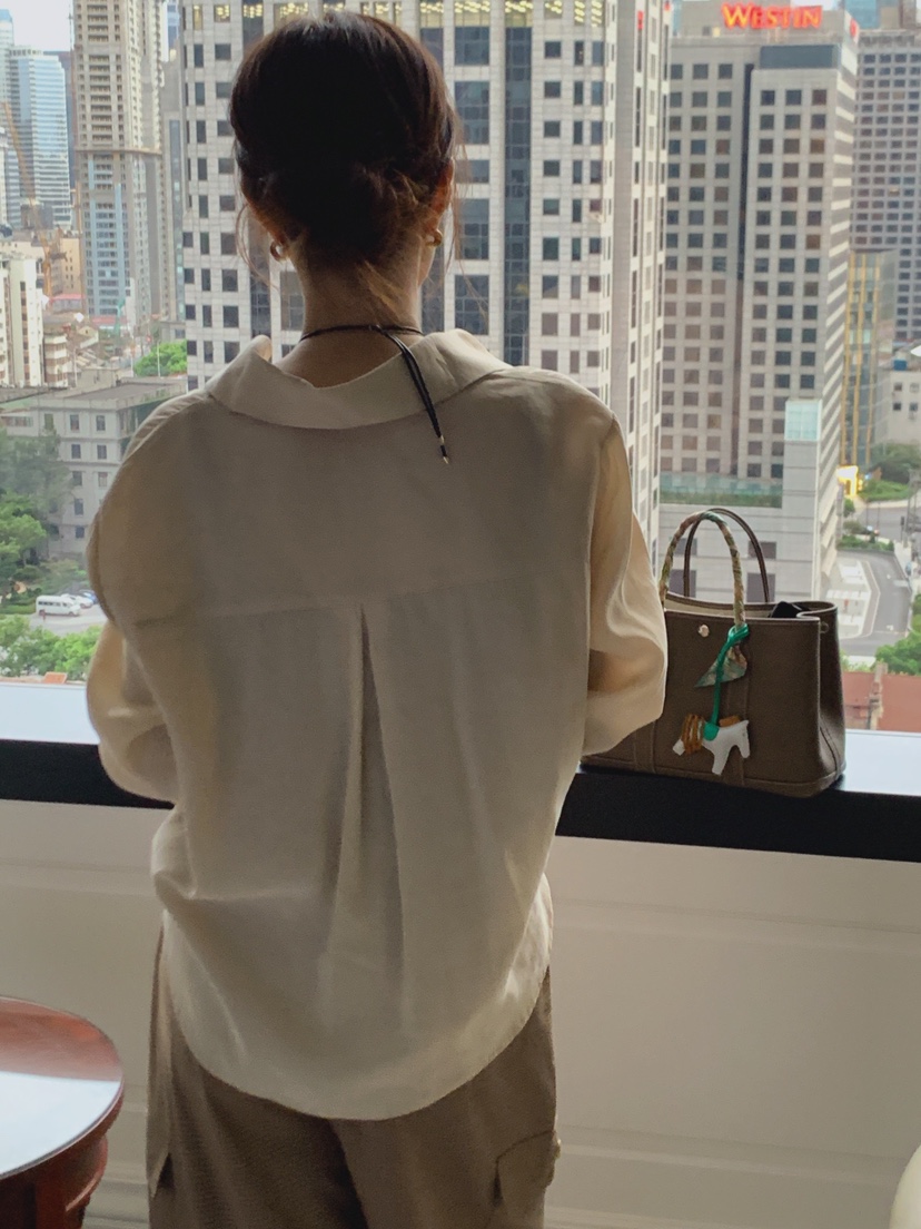 LA CREME韓國代購女裝新款時尚熱賣推薦真品襯衫蕾絲衫扭曲LA CREME襯衫/蕾絲衫