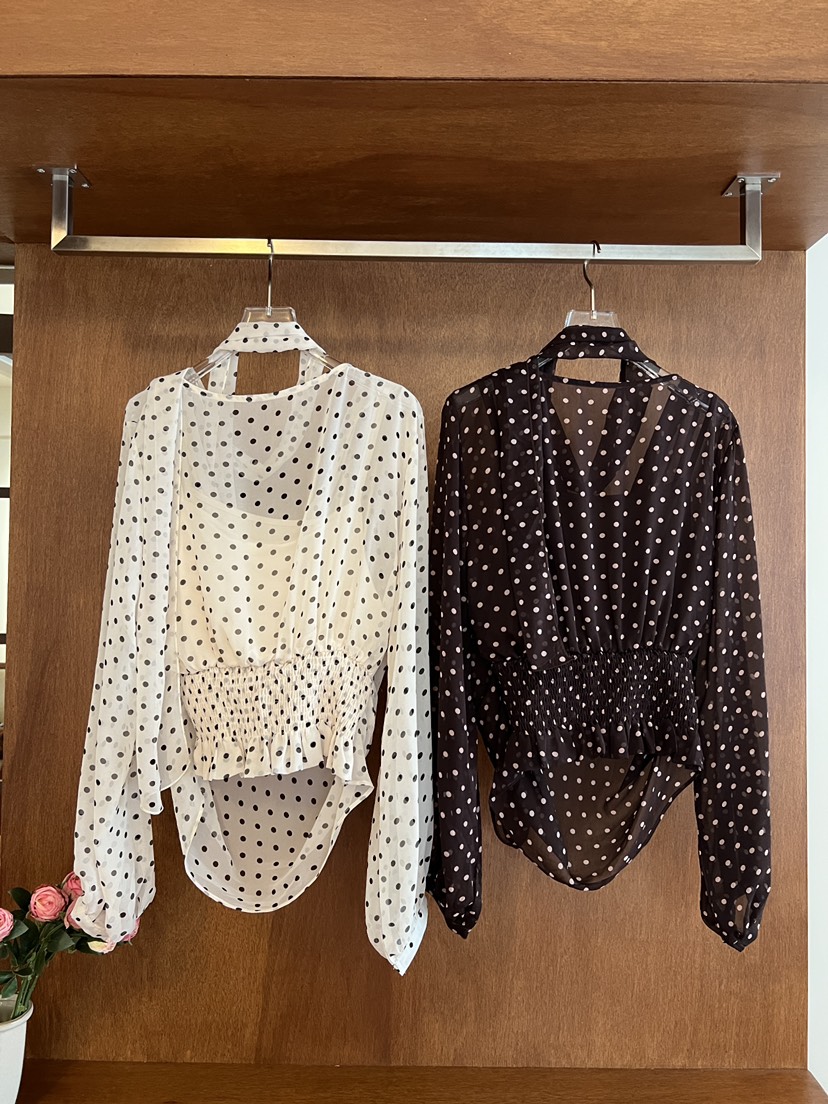 FABRIC韓國直郵女士新款時尚熱賣襯衫蕾絲衫含脖帶圍巾圓點FABRIC襯衫/蕾絲衫