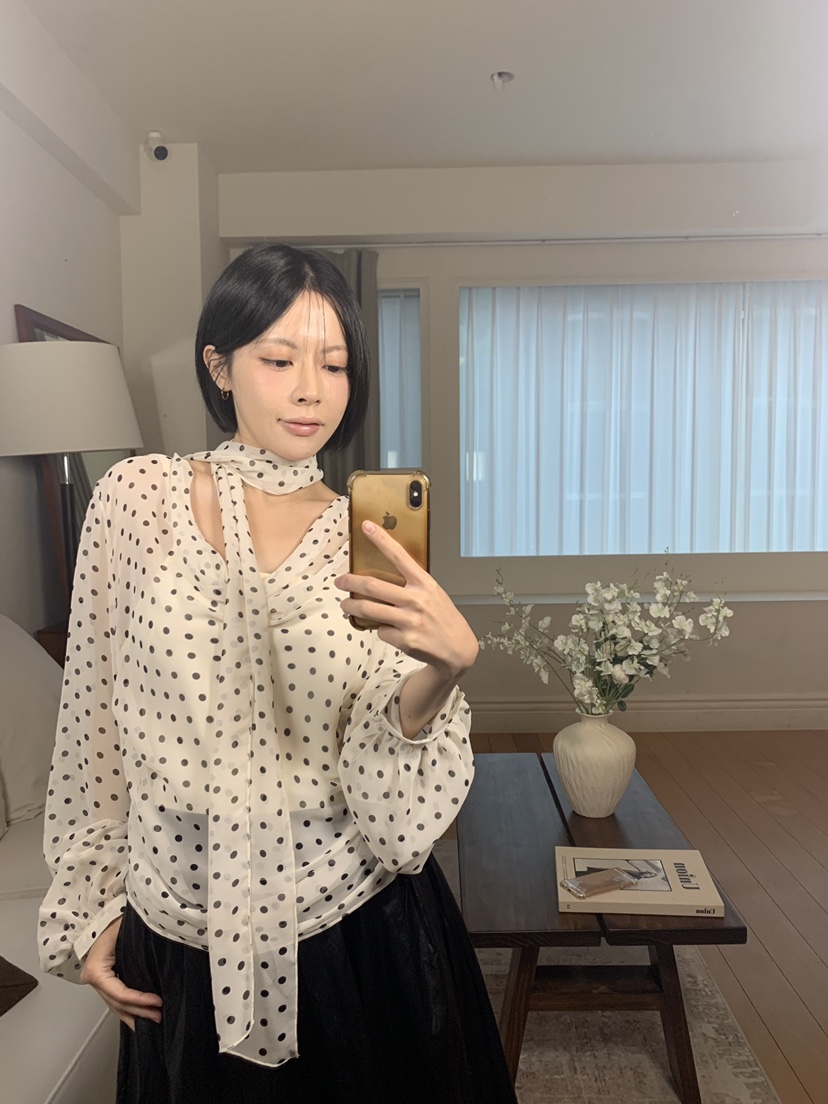 FABRIC韓國直郵女士新款時尚熱賣襯衫蕾絲衫含脖帶圍巾圓點FABRIC襯衫/蕾絲衫