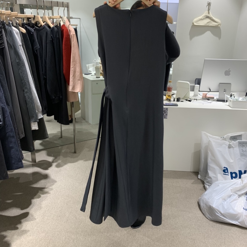 MADELEINE東大門實拍女裝新品真品時尚職業熱賣人氣連衣裙MADELEINE連衣裙