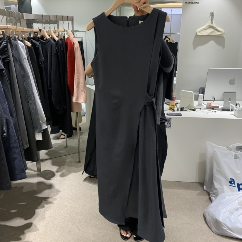 MADELEINE東大門實拍女裝新品真品時尚職業熱賣人氣連衣裙MADELEINE連衣裙圖色1墨