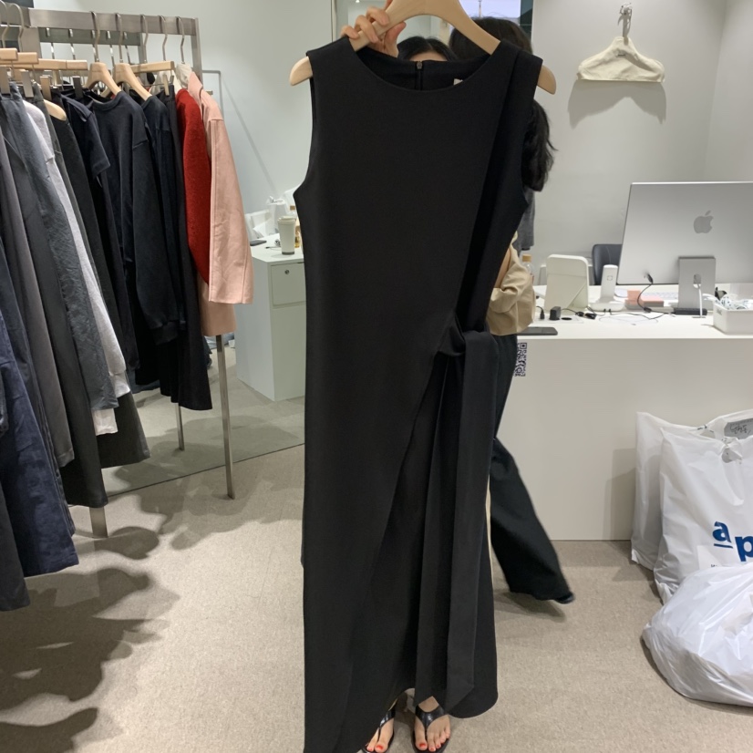 MADELEINE東大門實拍女裝新品真品時尚職業熱賣人氣連衣裙MADELEINE連衣裙圖色2黑