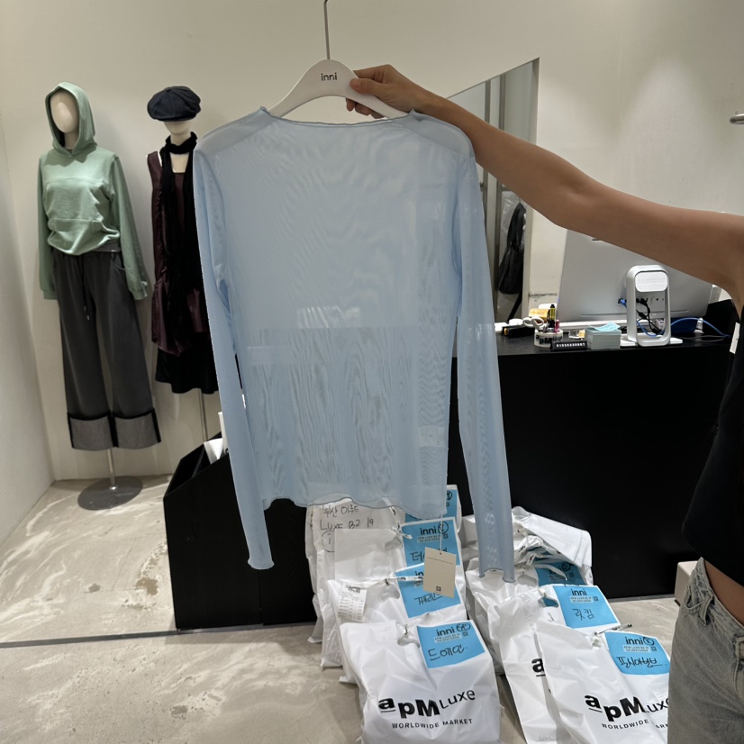 INNI東大門代購女裝新款真品時尚休閑熱賣人氣推薦長袖T恤INNI長袖T恤圖色1