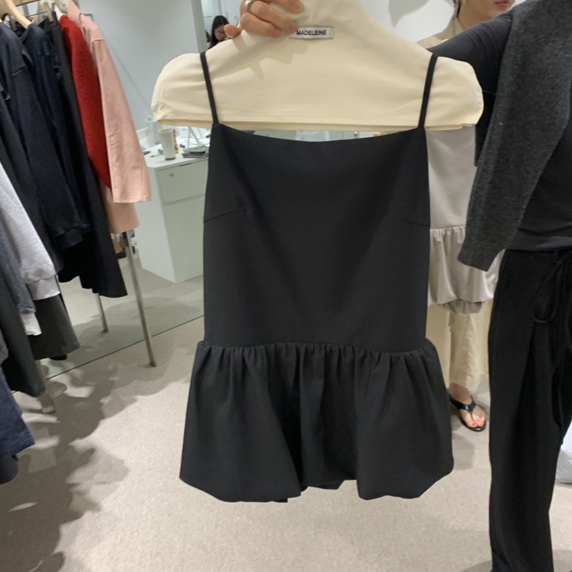 MADELEINE韓國代購女裝新品熱賣推薦休閑人氣時尚吊帶背心MADELEINE吊帶/背心圖色2黑