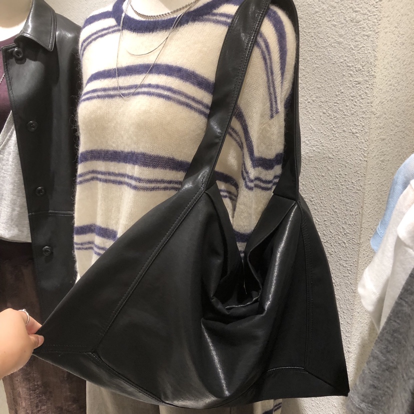 SSENIQUE東大門直郵女裝新款真品推薦休閑時尚單肩斜跨包SSENIQUE單肩/斜跨包圖色2黑
