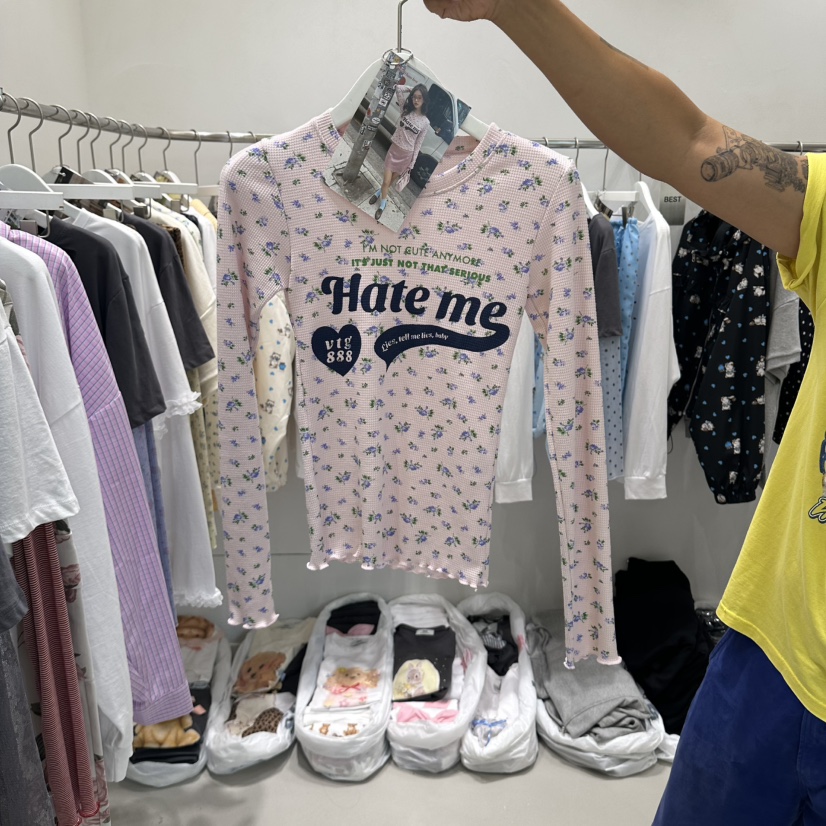 VINTAGE 888韓國代購女裝新品真品人氣熱賣推薦休閑長袖T恤VINTAGE 888長袖T恤圖色1