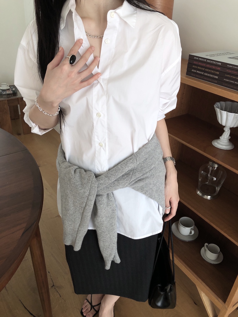 LE BUTTER東大門實拍女裝新品真品襯衫蕾絲衫不含圍巾屁簾LE BUTTER襯衫/蕾絲衫