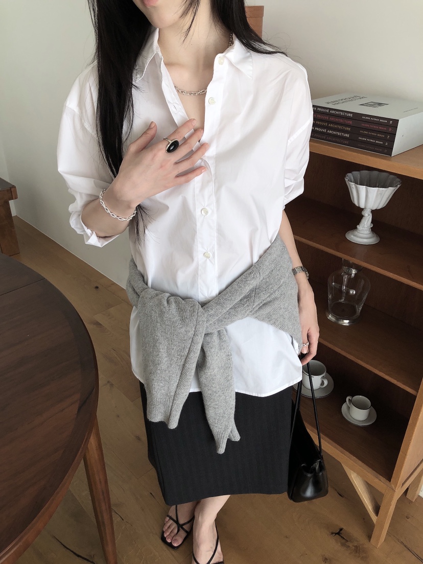 LE BUTTER東大門實拍女裝新品真品襯衫蕾絲衫不含圍巾屁簾LE BUTTER襯衫/蕾絲衫