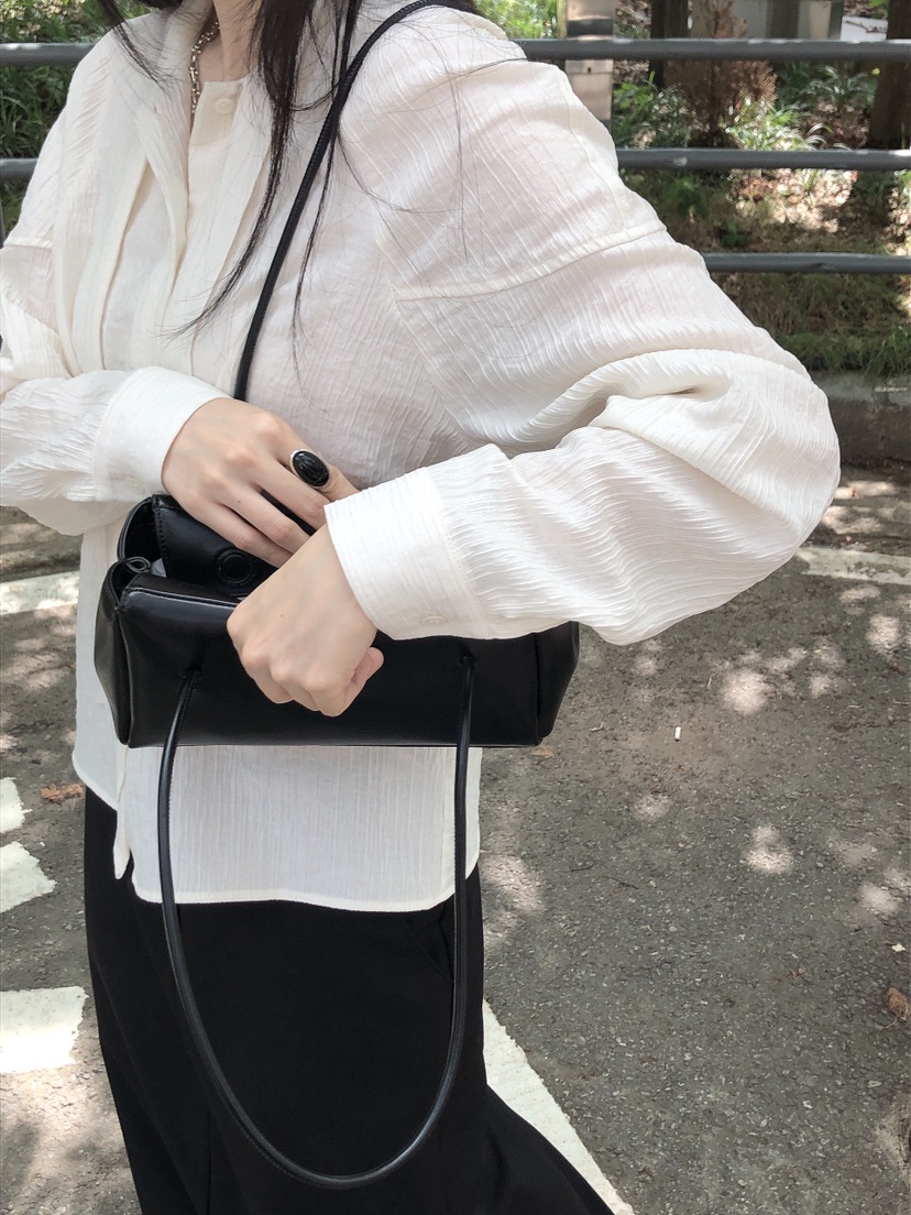 LE BUTTER韓國直郵女士新品熱賣推薦休閑時尚襯衫蕾絲衫LE BUTTER襯衫/蕾絲衫