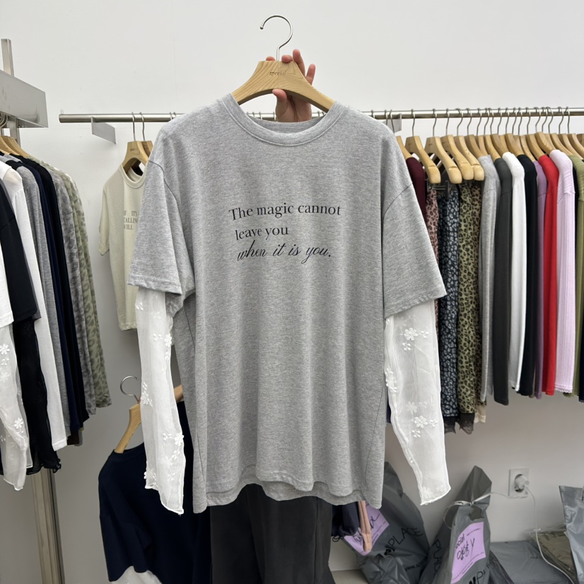 SPECIAL韓國代購女士新品熱賣真品推薦時尚長袖T恤假兩件SPECIAL長袖T恤圖色2